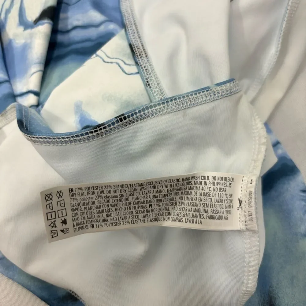 ‼️final must bundle‼️ NWT Forever 21 Sport Crop Top Wicking Fabric Abstract - Picture 4 of 6